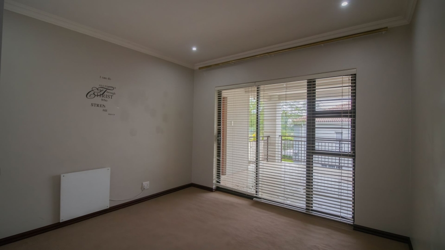 4 Bedroom Property for Sale in Beacon Bay Eastern Cape
